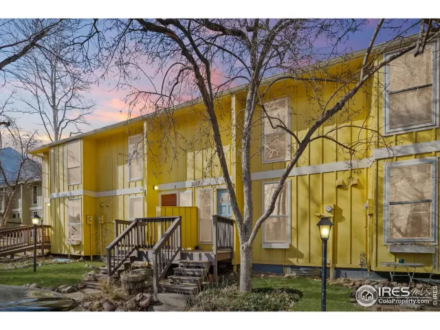 MLS: 932365 Condo For Sale