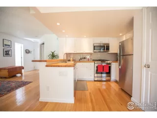 Photo #4: 932393 Listing