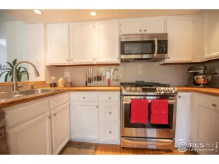 Photo #5: 932393 Listing