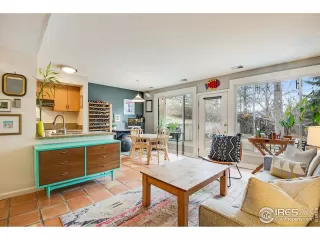 Photo #4: 932448 Listing 