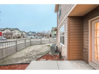 Photo #6: 932500 Listing 