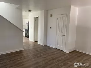 Photo #2: 932546 Listing