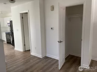 Photo #3: 932546 Listing