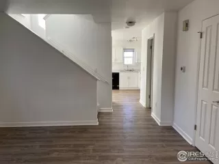 Photo #5: 932546 Listing