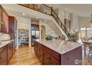 Photo #4: 932587 Listing