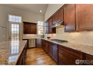 Photo #5: 932587 Listing