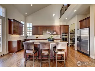 Photo #6: 932587 Listing