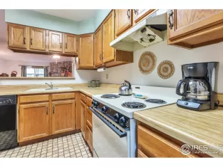 Photo #5: 932601 Listing