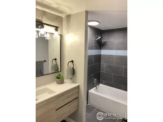 Photo #5: 932627 Listing