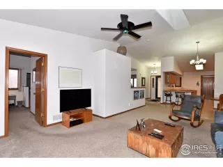 Photo #4: 932655 Listing