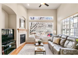 Photo #3: 932735 Listing