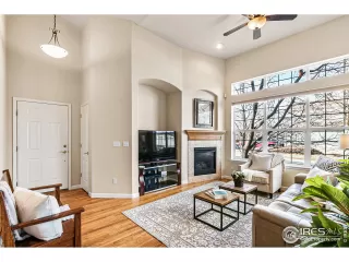 Photo #4: 932735 Listing