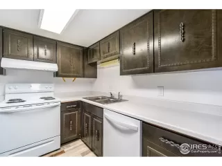 Photo #5: 932761 Listing