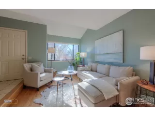 Photo #4: 932786 Listing 