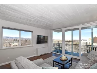 Photo #1: 932908 Listing