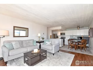 Photo #2: 932908 Listing