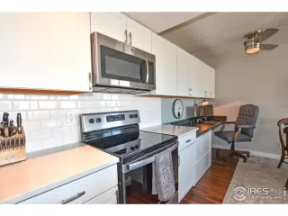 Photo #3: 932908 Listing