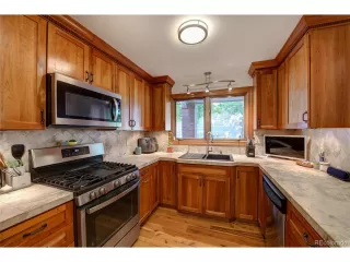 Photo #4: 9329218 Listing 