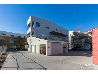 Photo #2: 932960 Listing