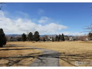 Photo #6: 932979 Listing