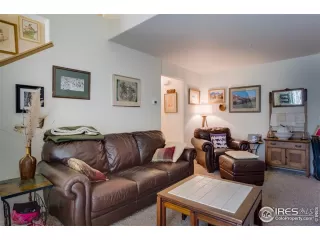 Photo #2: 933010 Listing