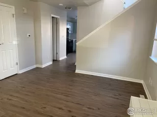 Photo #3: 933016 Listing