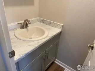 Photo #6: 933016 Listing