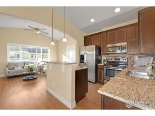 Photo #6: 933044 Listing