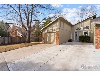 Photo #1: 933050 Listing