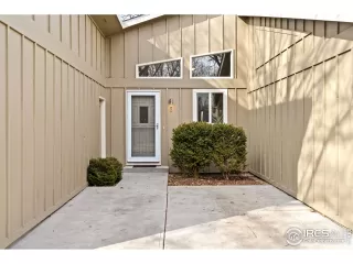 Photo #2: 933050 Listing