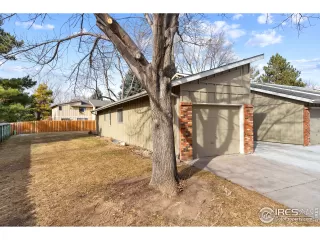 Photo #3: 933050 Listing