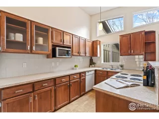 Photo #6: 933050 Listing