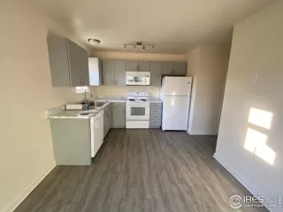 Photo #4: 933072 Listing