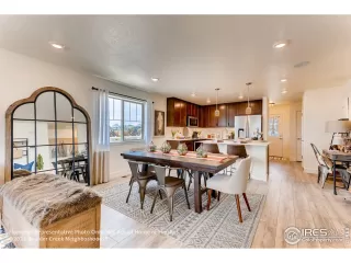 Photo #5: 933139 Listing 