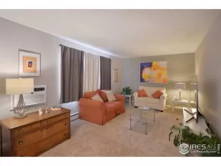 Photo #5: 933177 Listing