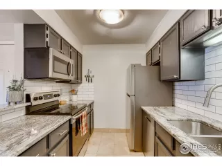 Photo #1: 933179 Listing 