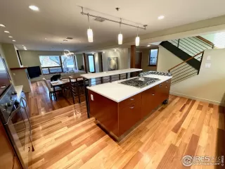 Photo #3: 933202 Listing