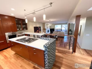 Photo #4: 933202 Listing