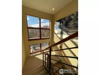 Photo #6: 933202 Listing