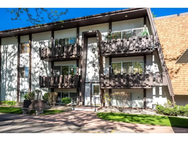 MLS: 9332327 Condo For Sale
