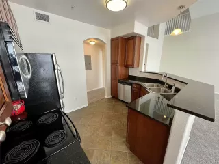 Photo #5: 9332382 Listing