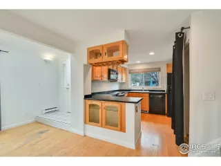 Photo #5: 933240 Listing 