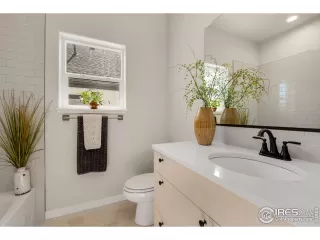 Photo #3: 933298 Listing 