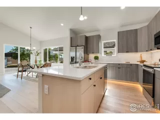 Photo #6: 933298 Listing 