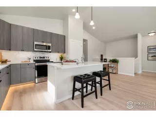 Photo #6: 933299 Listing