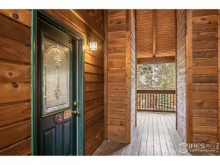 Photo #3: 933388 Listing
