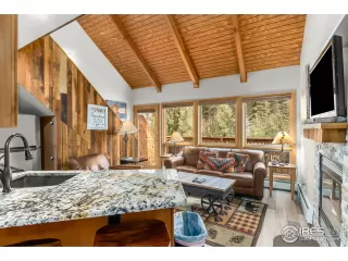 Photo #4: 933388 Listing