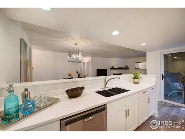 MLS: 933455 Condo For Sale