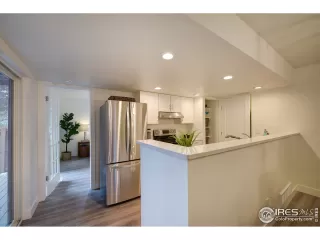 Photo #5: 933455 Listing