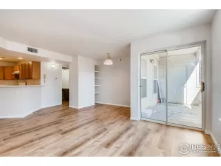 Photo #5: 933499 Listing